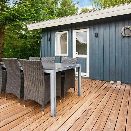 Three-bedroom Holiday In 2 Egernsund